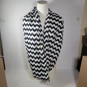 Calvin Klein Woman Chevron Pattern Sequined Black & White Knit Infinity Scarf
